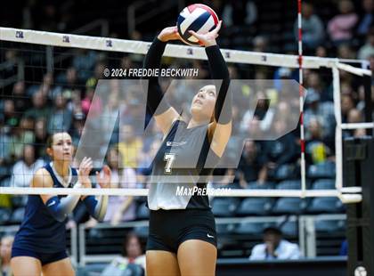 Thumbnail 1 in Goliad vs. Bushland (UIL 3A Volleyball Division I Final) photogallery.