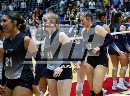 Thumbnail 3 in Goliad vs. Bushland (UIL 3A Volleyball Division I Final) photogallery.