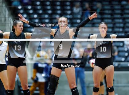 Thumbnail 2 in Goliad vs. Bushland (UIL 3A Volleyball Division I Final) photogallery.