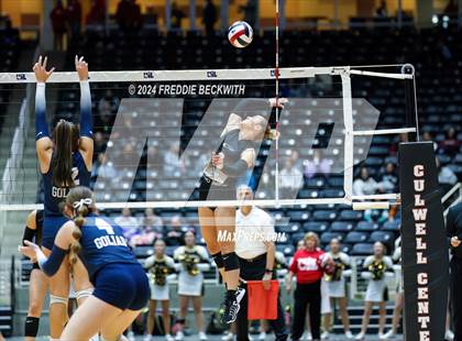 Thumbnail 3 in Goliad vs. Bushland (UIL 3A Volleyball Division I Final) photogallery.