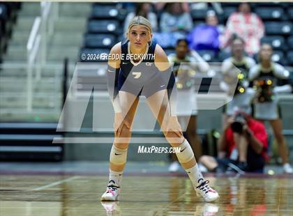 Thumbnail 1 in Goliad vs. Bushland (UIL 3A Volleyball Division I Final) photogallery.