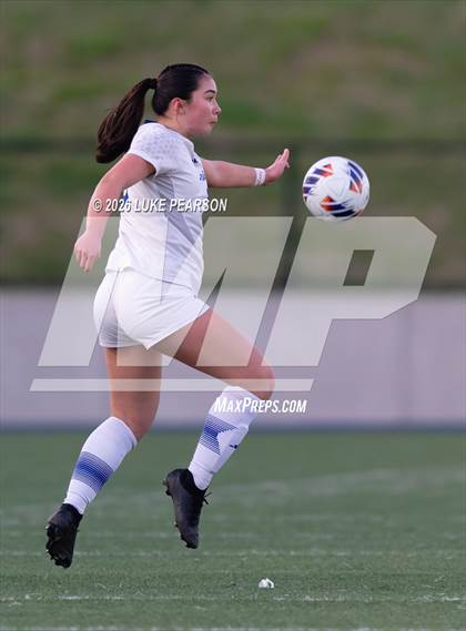 Thumbnail 3 in Gregori vs. Davis Sr. (CIF SJS D1 Final) photogallery.