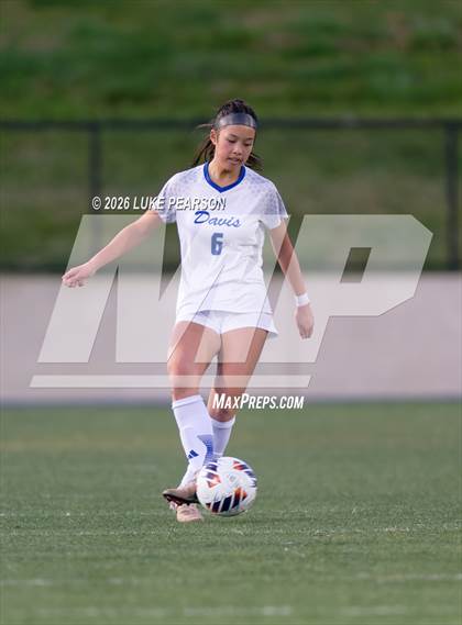 Thumbnail 3 in Gregori vs. Davis Sr. (CIF SJS D1 Final) photogallery.