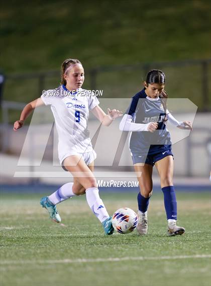 Thumbnail 2 in Gregori vs. Davis Sr. (CIF SJS D1 Final) photogallery.