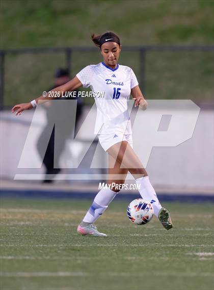 Thumbnail 1 in Gregori vs. Davis Sr. (CIF SJS D1 Final) photogallery.