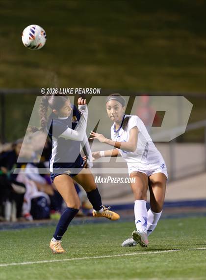 Thumbnail 1 in Gregori vs. Davis Sr. (CIF SJS D1 Final) photogallery.