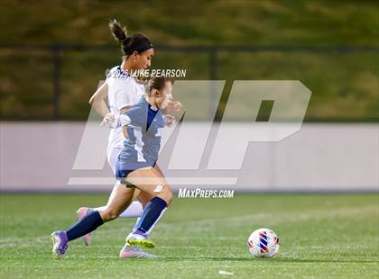 Thumbnail 3 in Gregori vs. Davis Sr. (CIF SJS D1 Final) photogallery.