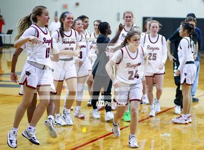Thumbnail 3 in Vista Ridge vs. Lake Travis (UIL 6A Bi-District Playoff) photogallery.