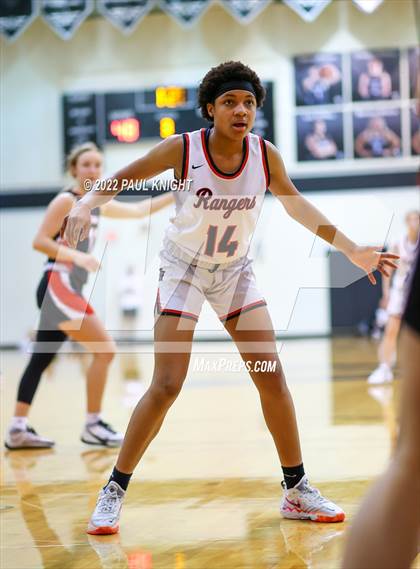 Thumbnail 1 in Vista Ridge vs. Lake Travis (UIL 6A Bi-District Playoff) photogallery.
