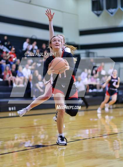 Thumbnail 2 in Vista Ridge vs. Lake Travis (UIL 6A Bi-District Playoff) photogallery.