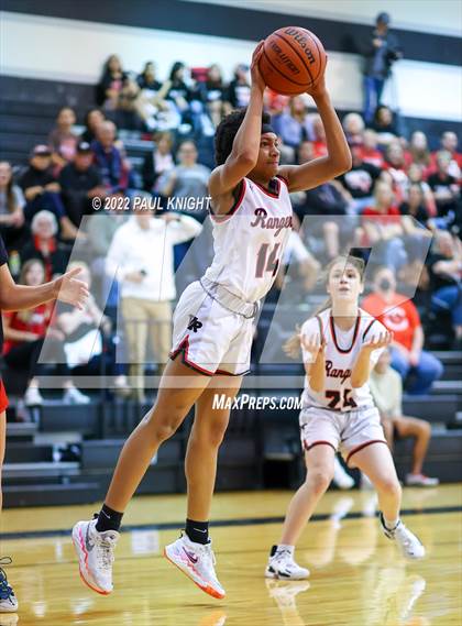 Thumbnail 2 in Vista Ridge vs. Lake Travis (UIL 6A Bi-District Playoff) photogallery.