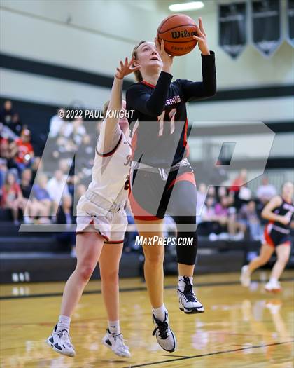 Thumbnail 3 in Vista Ridge vs. Lake Travis (UIL 6A Bi-District Playoff) photogallery.