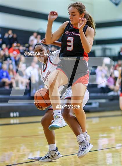 Thumbnail 2 in Vista Ridge vs. Lake Travis (UIL 6A Bi-District Playoff) photogallery.