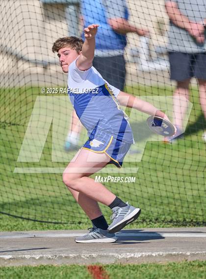 Thumbnail 1 in Lake Houston Conquerors Invitational (Discus) photogallery.