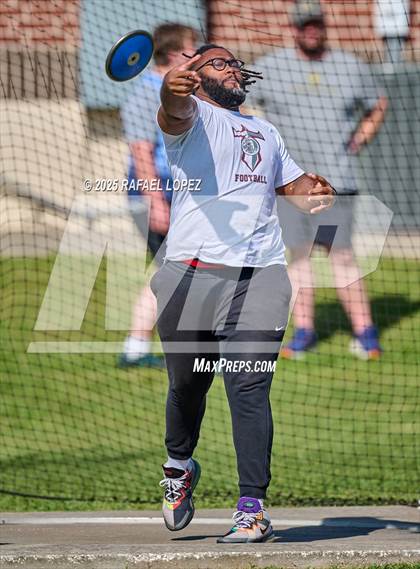 Thumbnail 3 in Lake Houston Conquerors Invitational (Discus) photogallery.