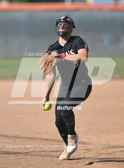 Thumbnail 2 in Oaks Christian @ Roosevelt (CIF State D1 SoCal Regional Final) photogallery.