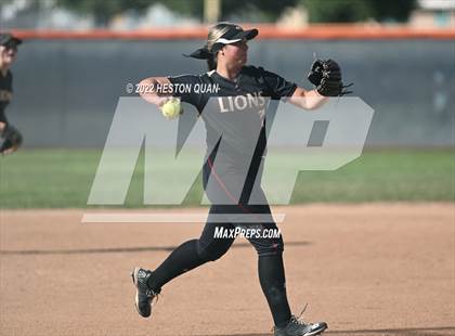 Thumbnail 2 in Oaks Christian @ Roosevelt (CIF State D1 SoCal Regional Final) photogallery.