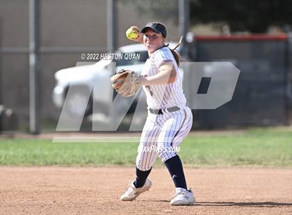 Thumbnail 2 in Oaks Christian @ Roosevelt (CIF State D1 SoCal Regional Final) photogallery.