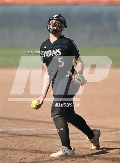 Thumbnail 3 in Oaks Christian @ Roosevelt (CIF State D1 SoCal Regional Final) photogallery.