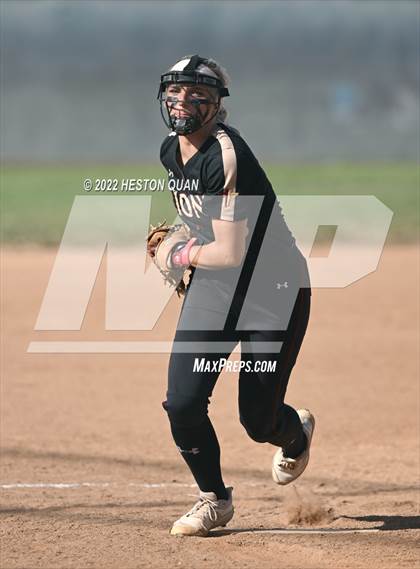 Thumbnail 3 in Oaks Christian @ Roosevelt (CIF State D1 SoCal Regional Final) photogallery.