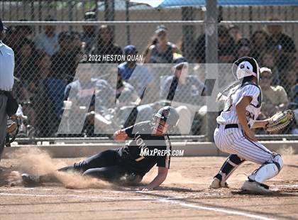 Thumbnail 2 in Oaks Christian @ Roosevelt (CIF State D1 SoCal Regional Final) photogallery.