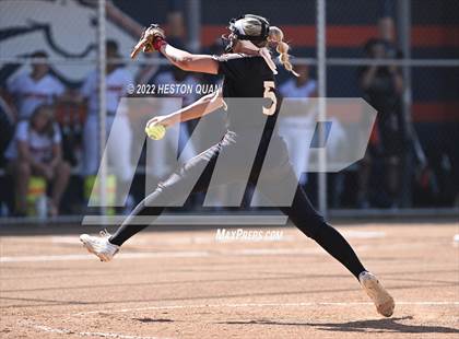 Thumbnail 2 in Oaks Christian @ Roosevelt (CIF State D1 SoCal Regional Final) photogallery.