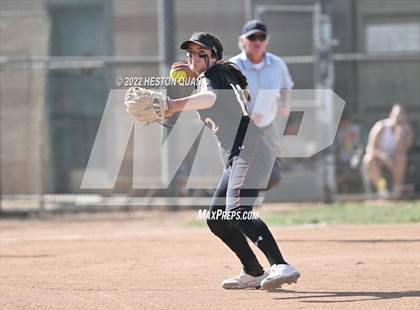 Thumbnail 3 in Oaks Christian @ Roosevelt (CIF State D1 SoCal Regional Final) photogallery.
