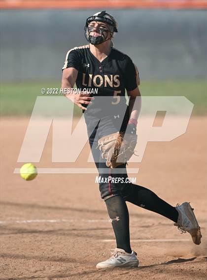 Thumbnail 2 in Oaks Christian @ Roosevelt (CIF State D1 SoCal Regional Final) photogallery.