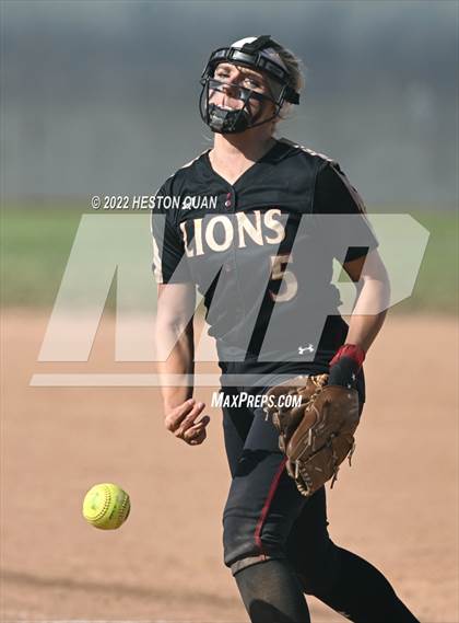 Thumbnail 3 in Oaks Christian @ Roosevelt (CIF State D1 SoCal Regional Final) photogallery.