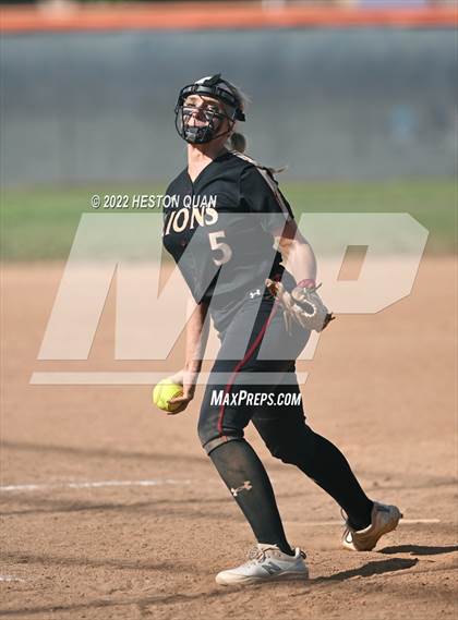 Thumbnail 3 in Oaks Christian @ Roosevelt (CIF State D1 SoCal Regional Final) photogallery.