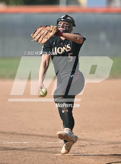 Thumbnail 3 in Oaks Christian @ Roosevelt (CIF State D1 SoCal Regional Final) photogallery.