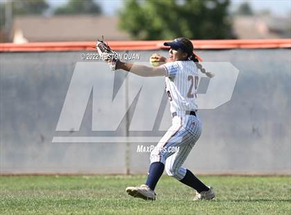 Thumbnail 3 in Oaks Christian @ Roosevelt (CIF State D1 SoCal Regional Final) photogallery.