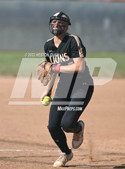 Thumbnail 3 in Oaks Christian @ Roosevelt (CIF State D1 SoCal Regional Final) photogallery.