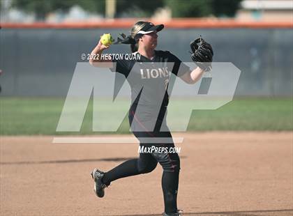 Thumbnail 3 in Oaks Christian @ Roosevelt (CIF State D1 SoCal Regional Final) photogallery.