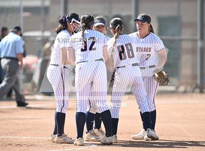 Thumbnail 2 in Oaks Christian @ Roosevelt (CIF State D1 SoCal Regional Final) photogallery.