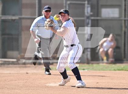 Thumbnail 2 in Oaks Christian @ Roosevelt (CIF State D1 SoCal Regional Final) photogallery.