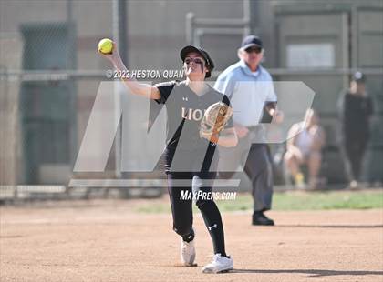 Thumbnail 2 in Oaks Christian @ Roosevelt (CIF State D1 SoCal Regional Final) photogallery.
