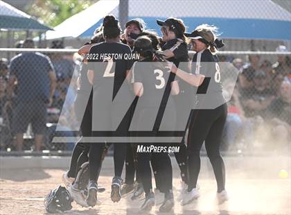 Thumbnail 3 in Oaks Christian @ Roosevelt (CIF State D1 SoCal Regional Final) photogallery.
