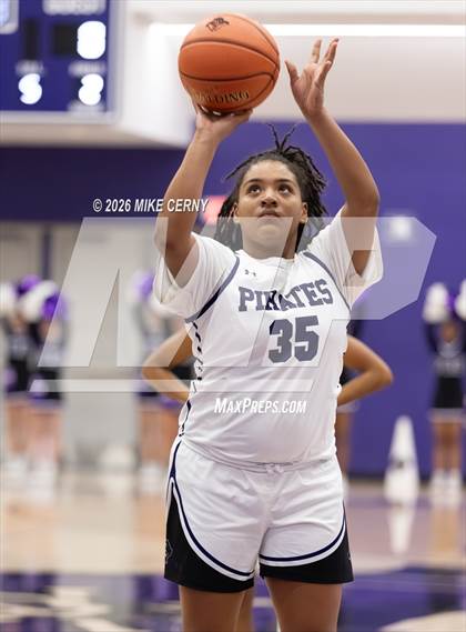 Thumbnail 2 in Lansing @ Piper photogallery.