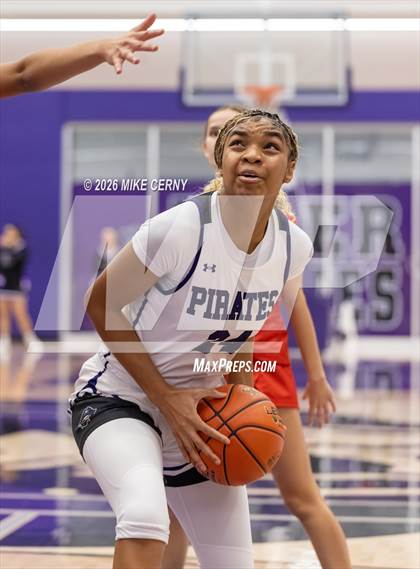 Thumbnail 1 in Lansing @ Piper photogallery.