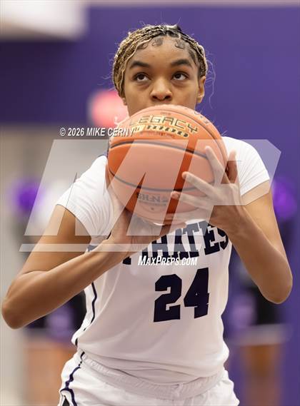 Thumbnail 2 in Lansing @ Piper photogallery.