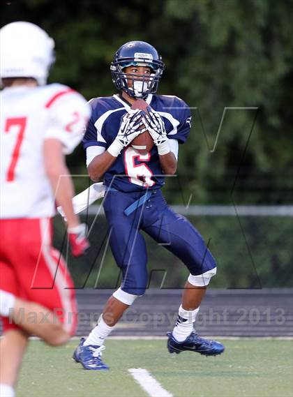Thumbnail 1 in Boyd Red vs Allen photogallery.