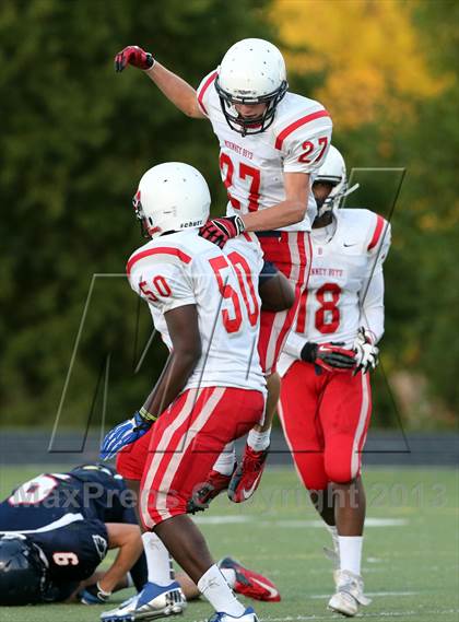 Thumbnail 2 in Boyd Red vs Allen photogallery.