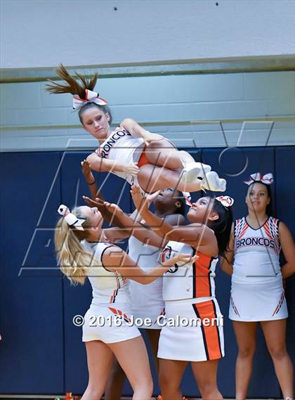 Thumbnail 2 in MacArthur [Douglas] vs Brandeis (Paul Taylor Gym) photogallery.