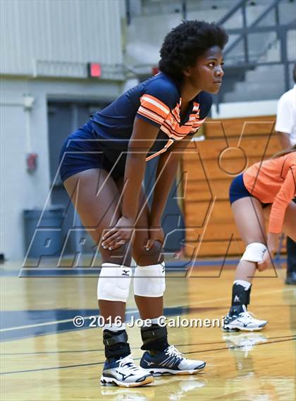 Thumbnail 1 in MacArthur [Douglas] vs Brandeis (Paul Taylor Gym) photogallery.