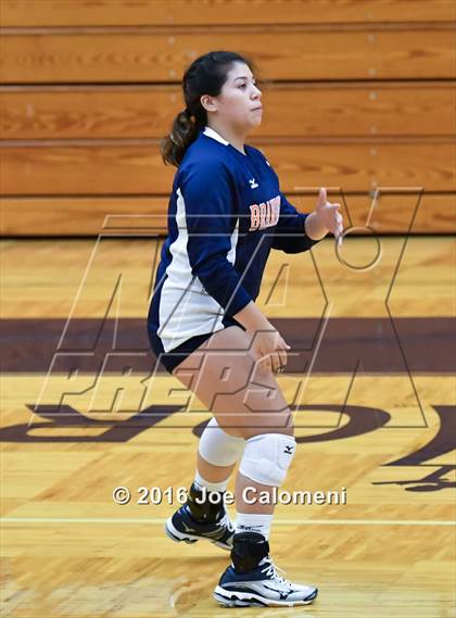 Thumbnail 1 in MacArthur [Douglas] vs Brandeis (Paul Taylor Gym) photogallery.
