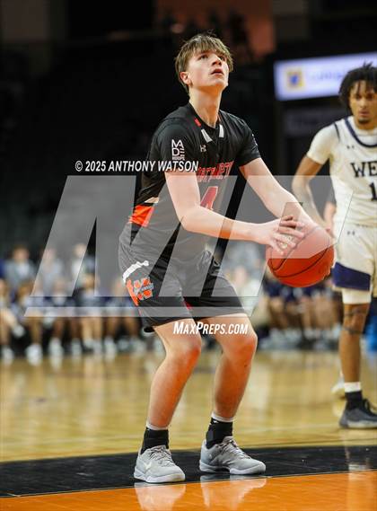 Thumbnail 2 in Pocono Mountain West vs. Northampton photogallery.