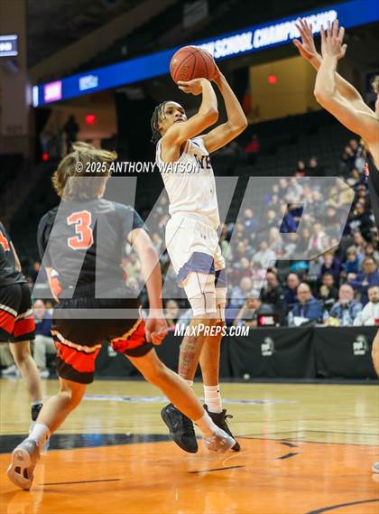 Thumbnail 2 in Pocono Mountain West vs. Northampton photogallery.