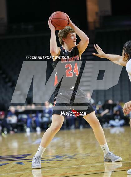 Thumbnail 3 in Pocono Mountain West vs. Northampton photogallery.