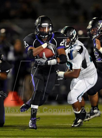 Thumbnail 3 in Rancho Cucamonga vs. Santiago (CIF SS Playoffs) photogallery.